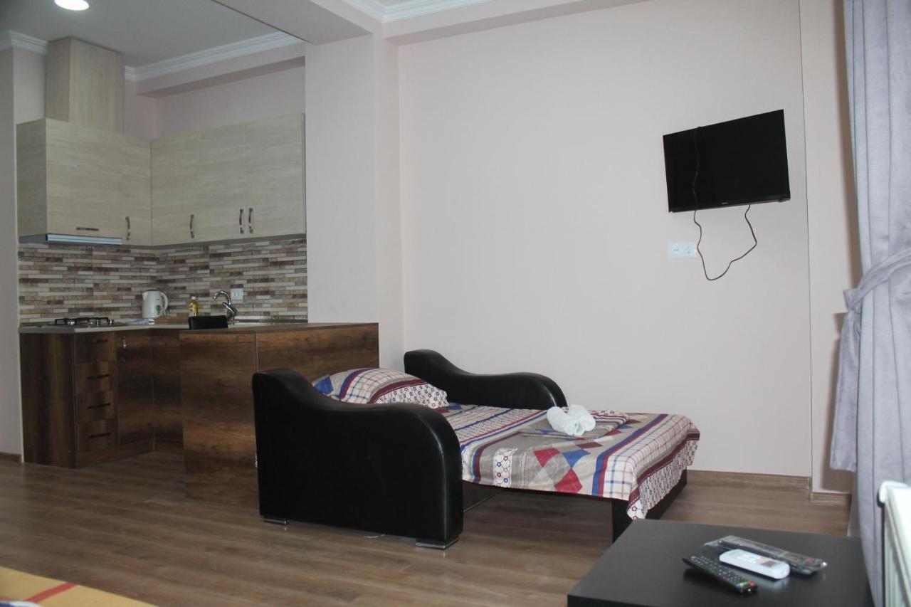 Lali's Apartment *